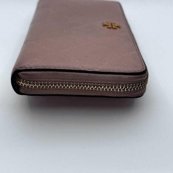 Tory Burch Quilted Pink Zippy Wallet‎ - Picture 6 of 16